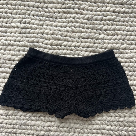 H&M  black Crochet shorts size small - Picture 1 of 4
